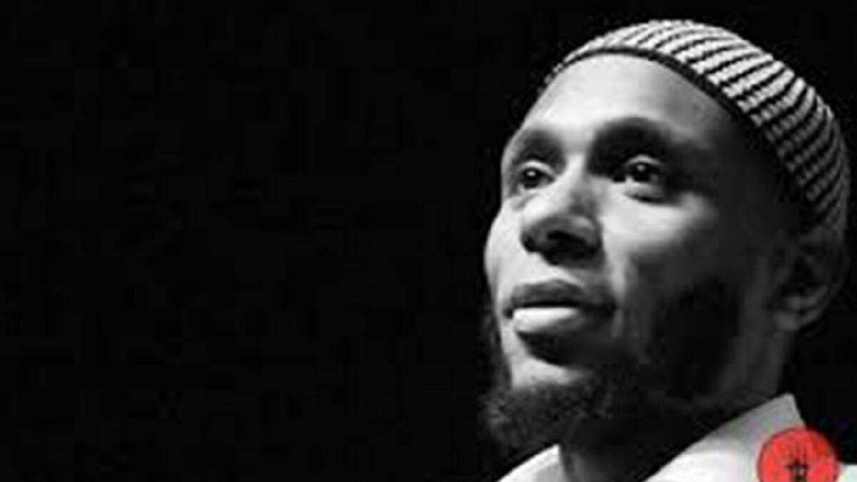 تعرف الشعب الأميركي على الإسلام من خلال موسيقى الراب في الثمانينيات والتسعينيات التي دمجت عناصر روحانية ودينية في أنغامها،من أشهرهم ياسين بيه ولعل أبرز الأسماء التي جاهرت بدينها كان راكيم الله وكان اسمه ويليام غريفن،ويعتقد الكثيرون أنه أعظم مغني راب في التاريخ