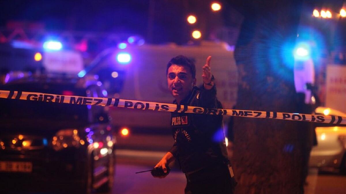 "سيارة مفخخة في أنقرة" في 17 فبراير/شباط، استهدفت سيارة مفخخة قافلة عسكرية بالقرب من ساحة كيزلاي التي تضم وزارات عدة وسط العاصمة التركية أنقرة، ما أدى إلى مقتل 28 شخصاً. وحسب ما أُعلن حينها، فإن العملية نفذها صالح نجار، وهو كردي قادم من مدينة القامشلي السورية