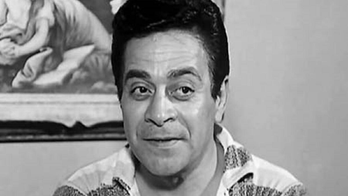 توفيق الدقن:
توفي وله أكثر من 75 فيلمًا، اشتهر بأدوار الشر وإن لم يخل أداءه من خفه ظل، وكان ناجحًا في أدوار اللص والبلطجي والسكير إلى درجة أن بسطاء الناس كانوا يصدقونه فيما يفعله ويكرهونه بسبب تلك الأدوار.