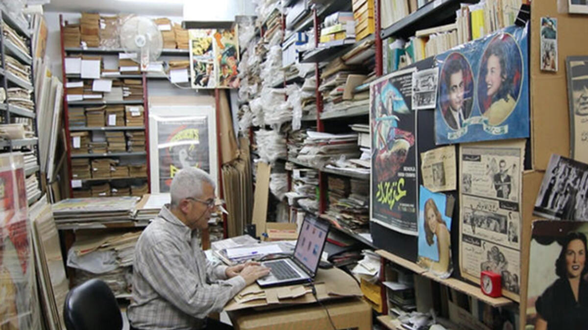 أبو جودة يجلس في مكتبه في شارع الحمراء في بيروت.