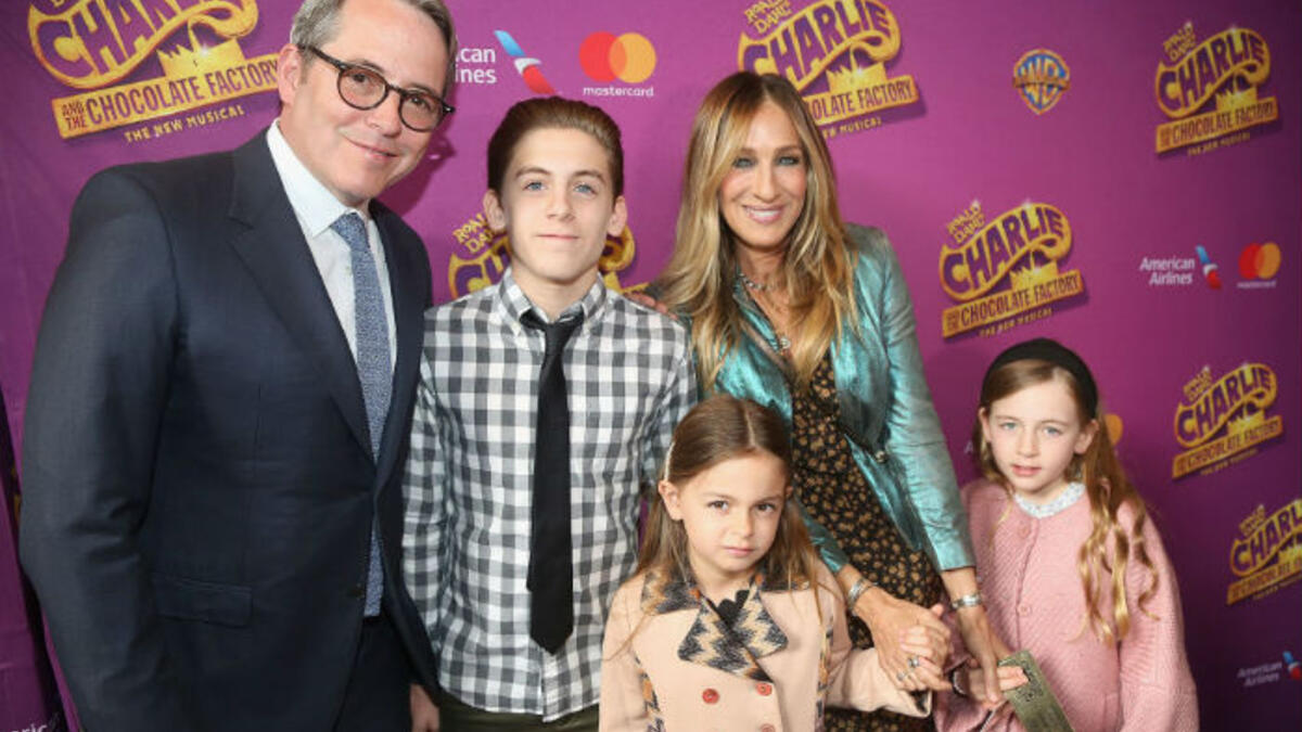 لجأت "سارة جيسيكا باركر" لتأجير الرحم عام  2009 رغم أن لديها طفلًا يدعى "جيمس"، وبالفعل أصبح لديها توأم هما "تابيثا ووريتا"