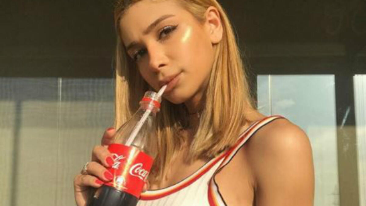 The Lebanese hottie is the daughter of Lebanese Diva Nawal Al Zoghbi and her 'ex husband' Elie Dib