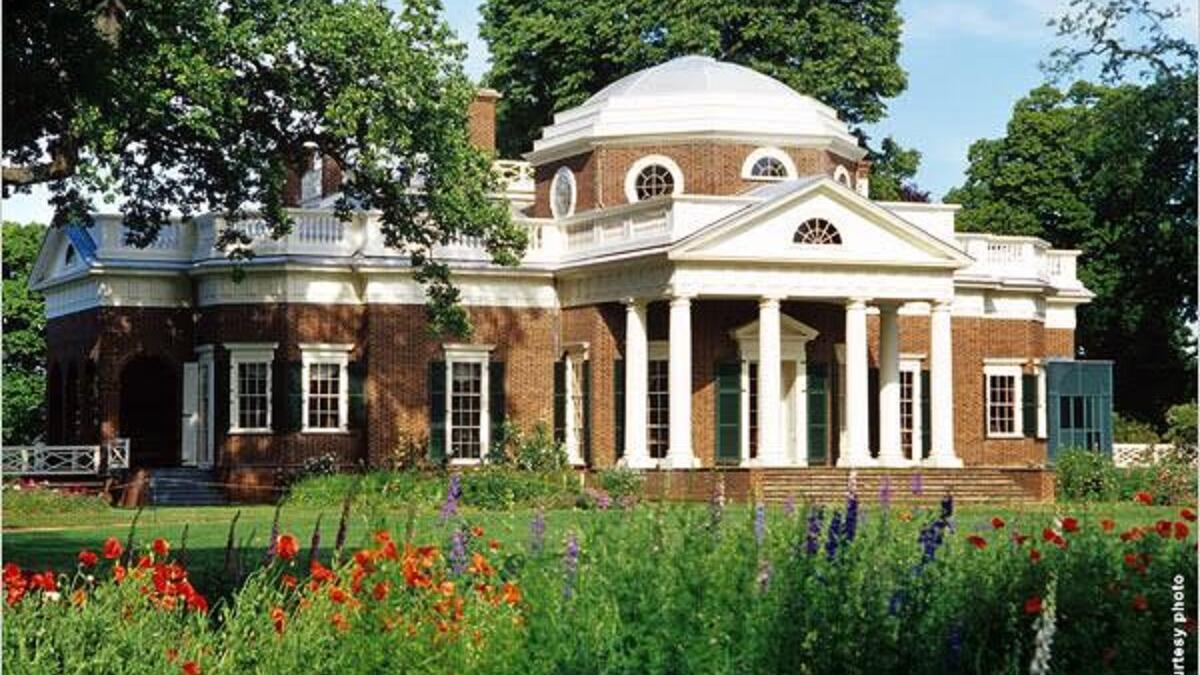 توماس جيفرسون: له عدد من الأنشطة المختلفة بعد تركه لمنصبه، فوجه أنشطته للشئون التعليمية. إن التصميم الذي اختاره لمنزله في مزرعته، والذي استند إلى الهندسة المعمارية الكلاسيكية الإغريقية والرومانية، يكرم تقليدًا أوروبيًا ويجسد التجارب الثقافية.