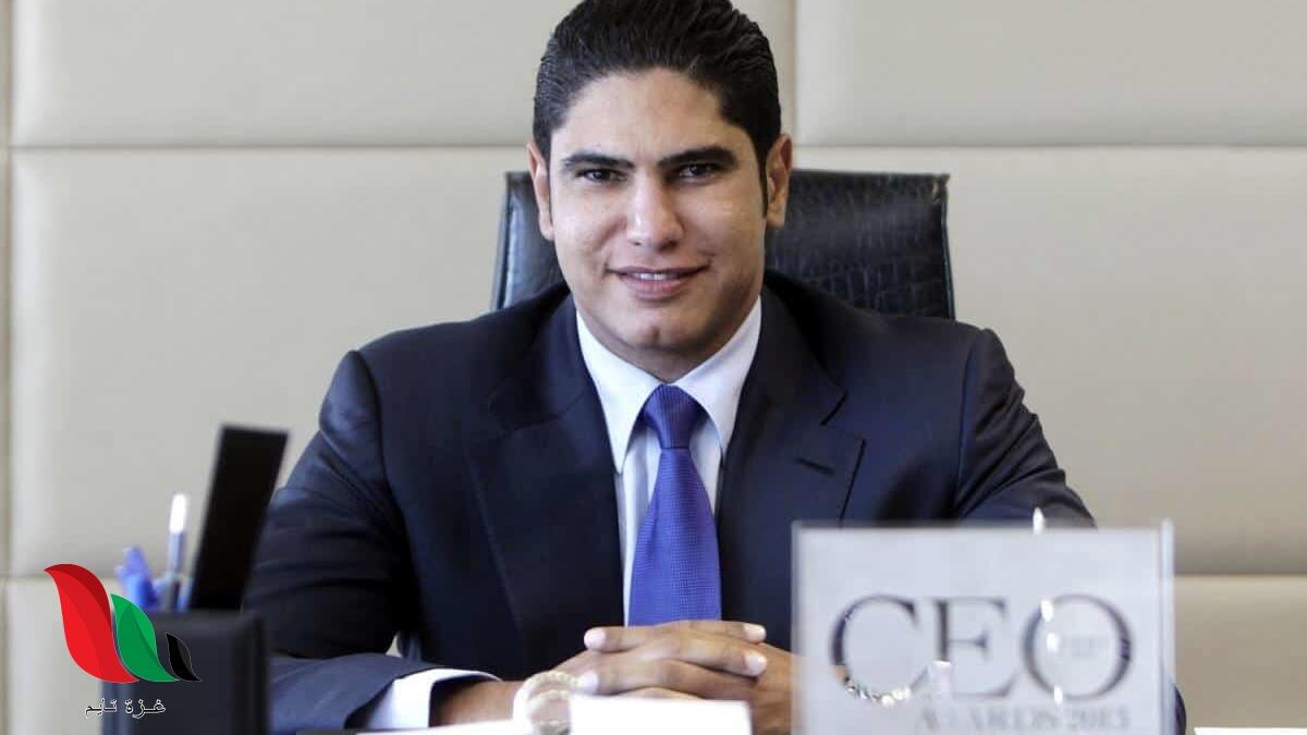 أحمد أبو هشيمة: تصدر اسم رجل الأعمال المصري الترند في مصر والعالم العربي بعد أنباء عن تسريب مكالمة يتحدث فيها بشكل غير لائق عن فنانات مصريات وعلاقه بهنّ، فيما  تمكن الأمن من القبض على تشكيل عصابي سعى لابتزازه.