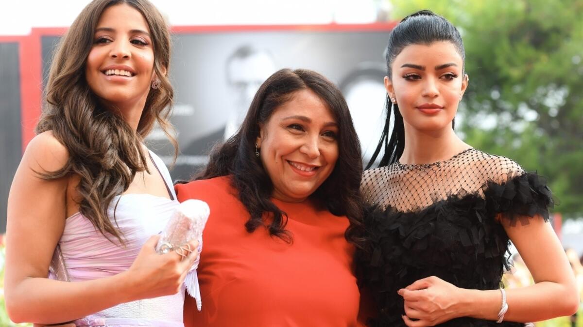 هيفاء المنصور واحدة من بين مخرجتين فقط تشاركان في المنافسة القوية التي تشمل 21 فيلما للحصول على الأسد الذهبي في مهرجان البندقية السينمائي الدولي.