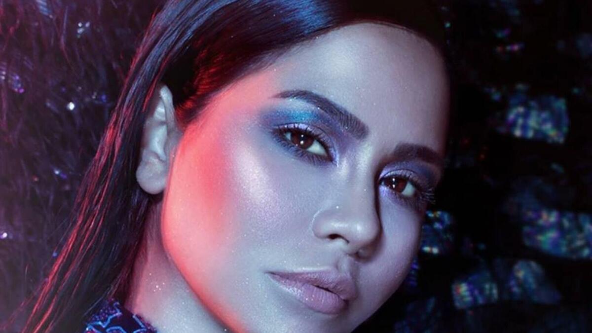 شيرين عبدالوهاب: روت قصتها مع التحرش الجنسي، أثناء لقائها مع برنامج "تخاريف"، من تقديم وفاء الكيلاني، فأكدت أنها تعرضت كثيرًا للتحرش، وكانت ردود فعلها تتنوع ما بين الصفع على الوجه أو الركل بالقدم.