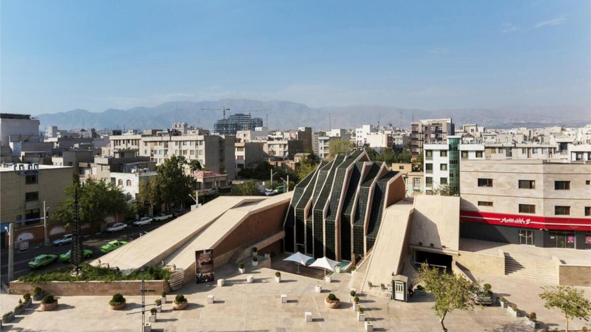 مسجد الامام رضا  الموقع: طهران-ايران المعماري: Kalout Architect Studio المساحة : 6500.0 م2