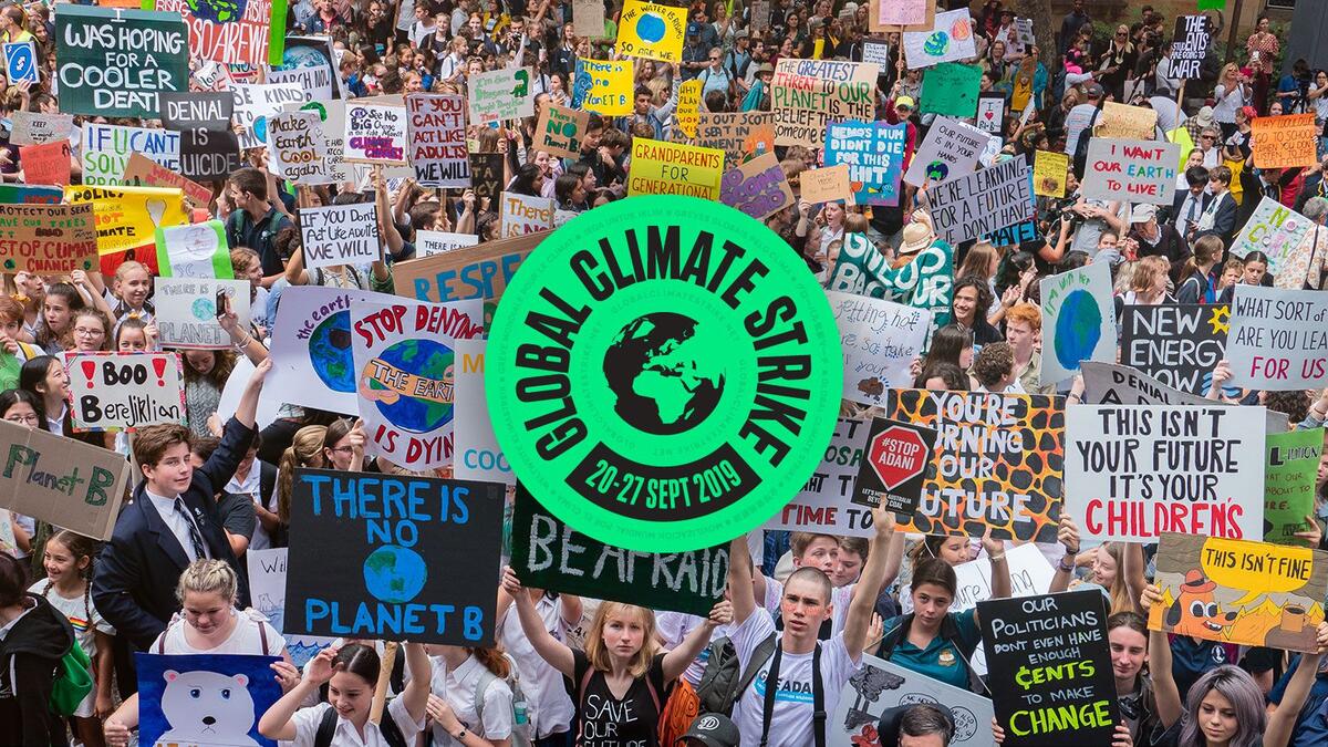 2019: عبارة "إضراب المناخ / Climate strike " تم استخدامها بمعدل 100 مرة أكثر من عام 2018،  وسجلت العبارة لأول مرة في نوفمبر من العام 2015 بعد أول تظاهرة نُظمت تحت هذا المسمى بالتزامن مع مؤتمر الأمم المتحدة للتغير المناخي الذي عقد في باريس.