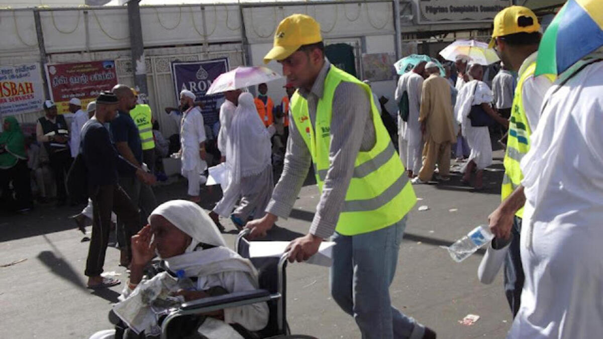 أعلنت وزارة التعليم، مشاركة 1500 كشاف من خلال 15 منفذًا ومركز؛ لتقديم الخدمات للحجاج القادمين عبر المنافذ البرية والبحرية والجوية لأداء مناسك حج 1440، والطرق المؤدية للمشاعر المقدسة ومكة المكرمة والمدينة المنورة.