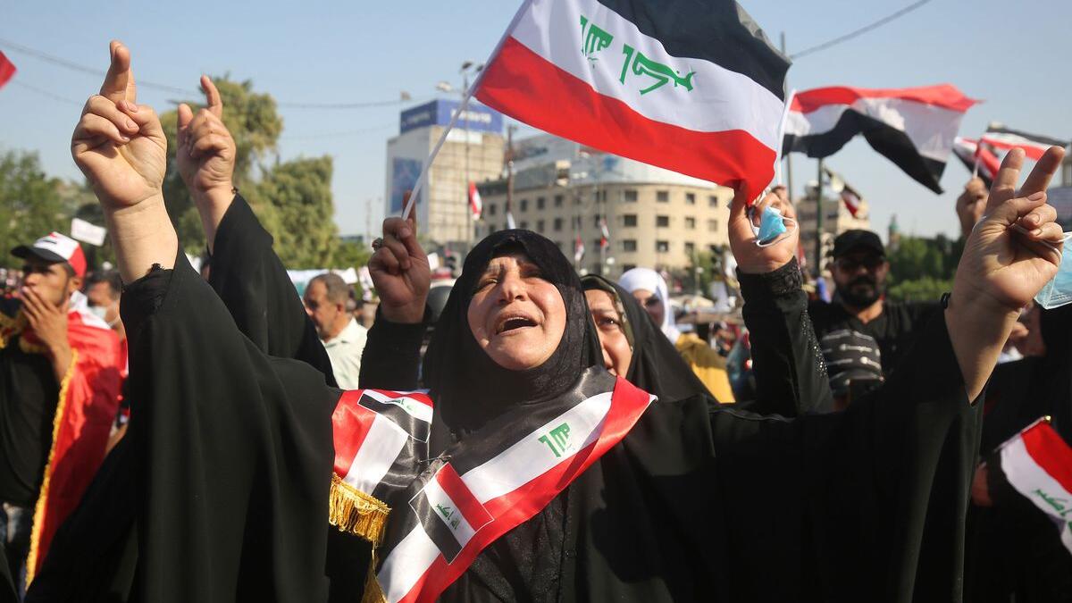 العراق: انطلقت الاحتجاجات أو (ثورة تشرين) في 1 أكتوبر الماضي، في بغداد وبقية محافظات جنوب العراق احتجاجًا على تردّي الأوضاع الاقتصادية للبلد، وانتشار الفساد الإداري والبطالة. كما نددوا بالتدخل الإيراني في العراق.