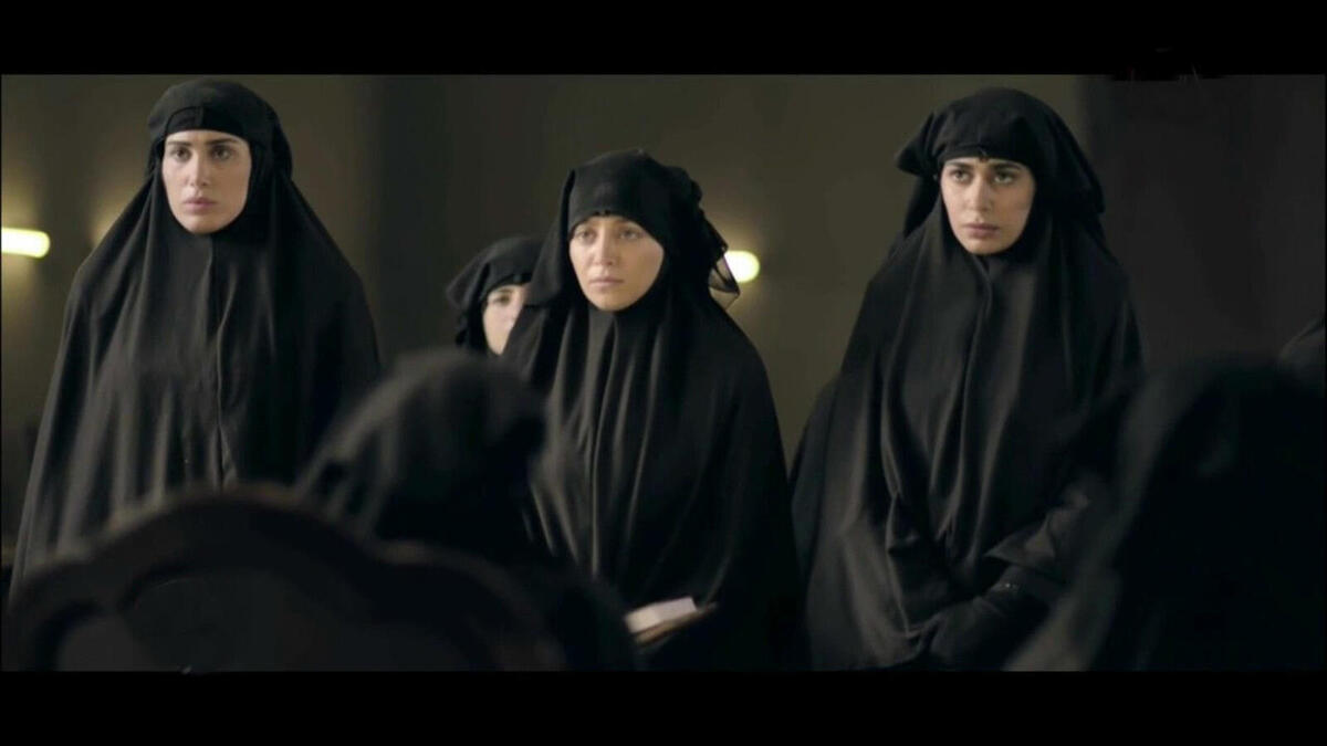 مسلسل غرابيب سود: في رمضان 2017 انتشرت العديد من الأخبار التي تفيد بأن شبكة قنوات MBC أوقفت عرض مسلسل "غرابيب سود"، الذي يروى أحداث مقتبسة عن أحداث واقعية، جرت داخل معسكرات تنظيم داعش في سوريا والعراق بعد وصوله الى الحلقة 20.