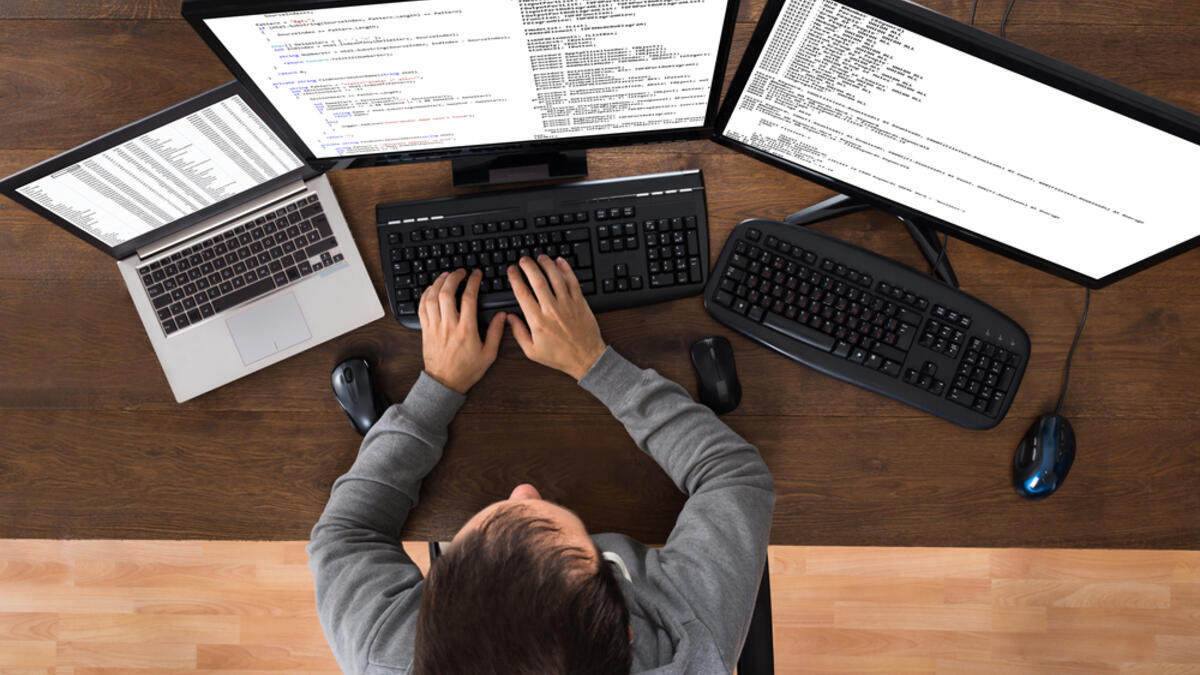 مبرمج كمبيوتر