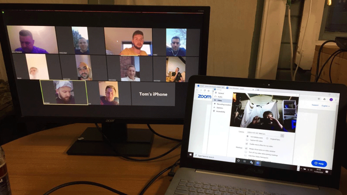 تطبيقات لإجراء اجتماعات العمل