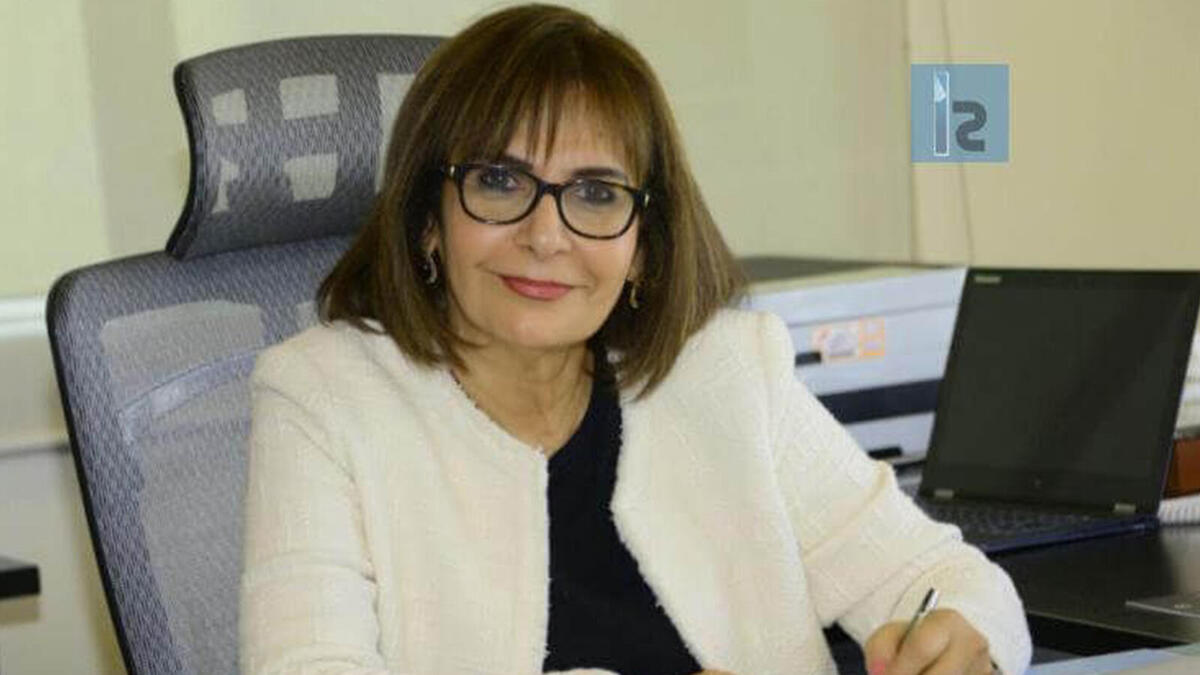 10.منى يوسف المؤيد