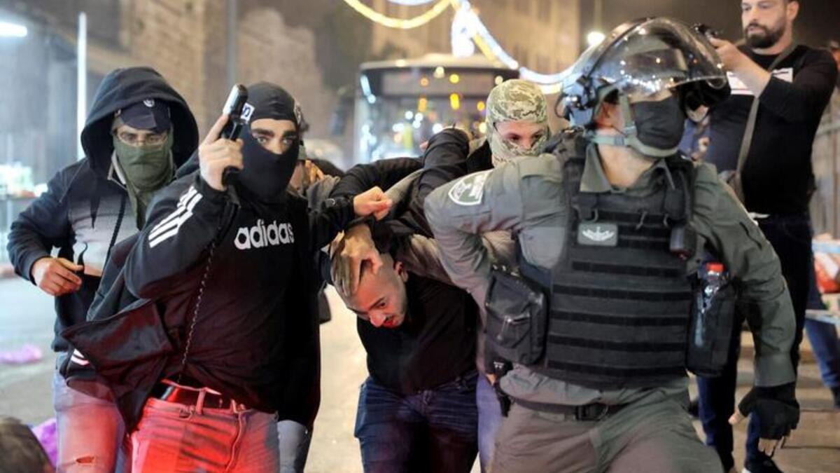 Israeli Police Beat, Arrest Palestinian Protesters in Jerusalem