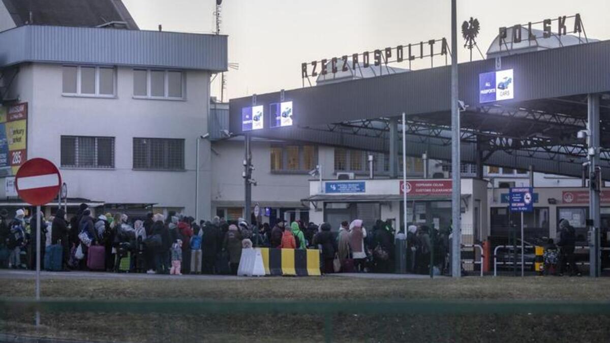 Families, Civilians Make Mass Exodus Out of Ukraine