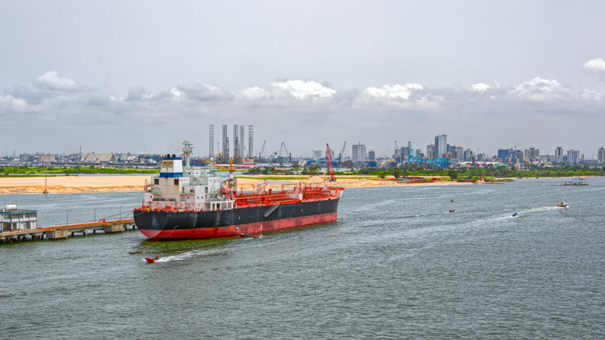 9. نيجيريا: بلغت قيمة شحنات النفط في نيجيريا 43.6 مليار دولار في عام 2018 (3.8٪ من إجمالي صادرات النفط الخام).