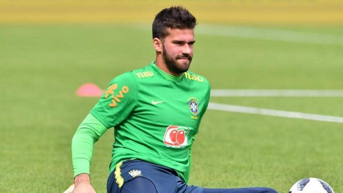 حارس المرمى البرازيلي أليسون بيكر (ليفربول)