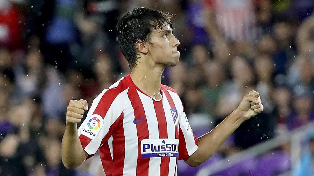 تعرف على التشكيلة الأعلى قيمة في تاريخ كرة القدم البوابة