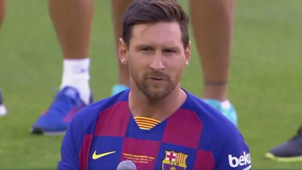 لاعب كرة القدم الأرجنتيني ليونيل ميسي