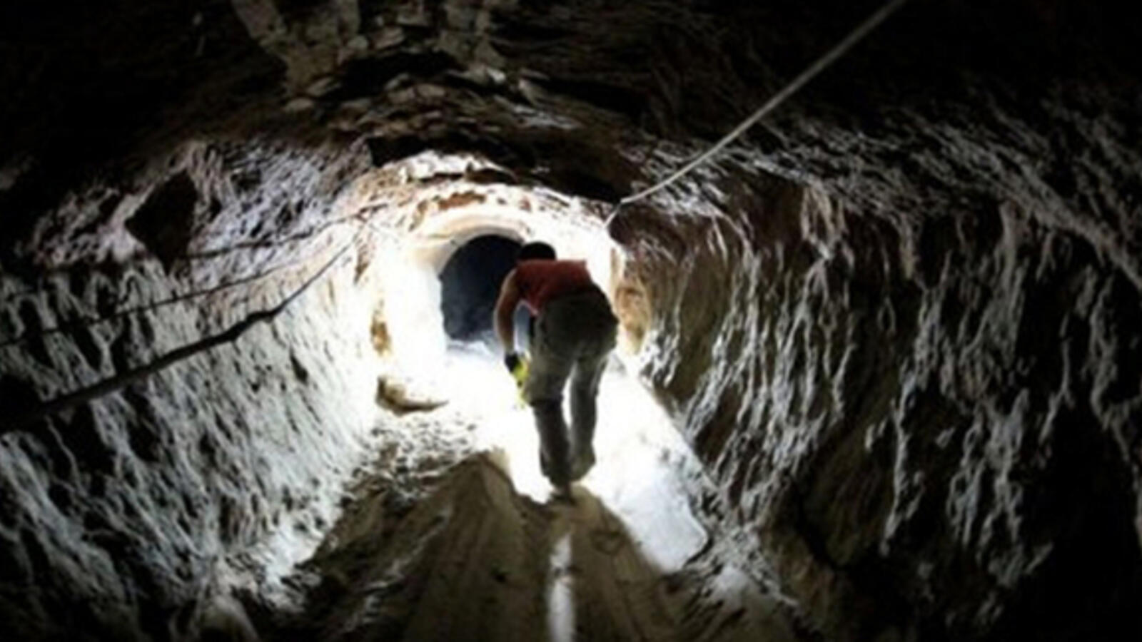 Egyptian army destroys another two Gaza border tunnels Al Bawaba