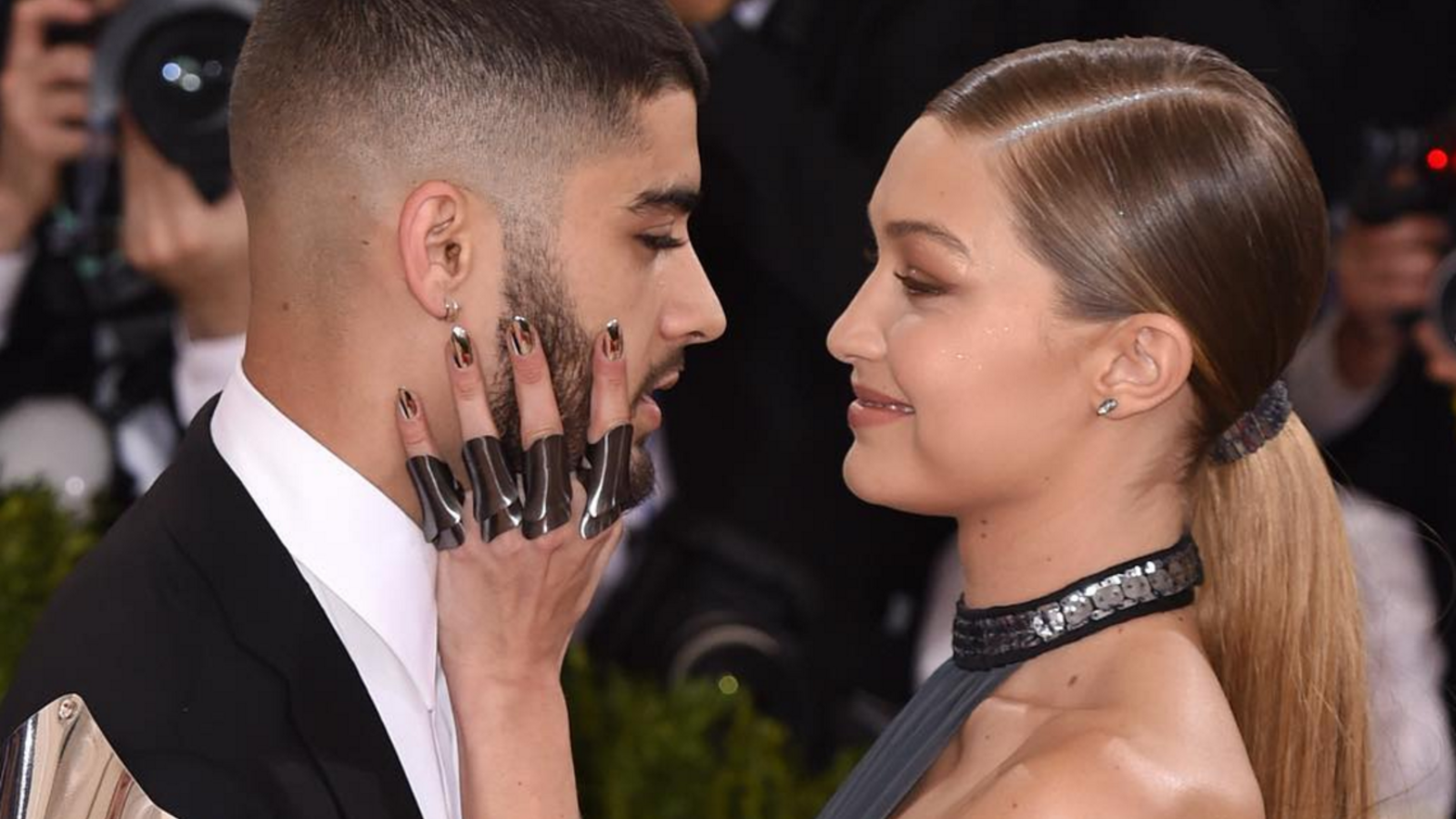 Gigi Hadid And Zayn Maliks American Vogue Shoot Officially