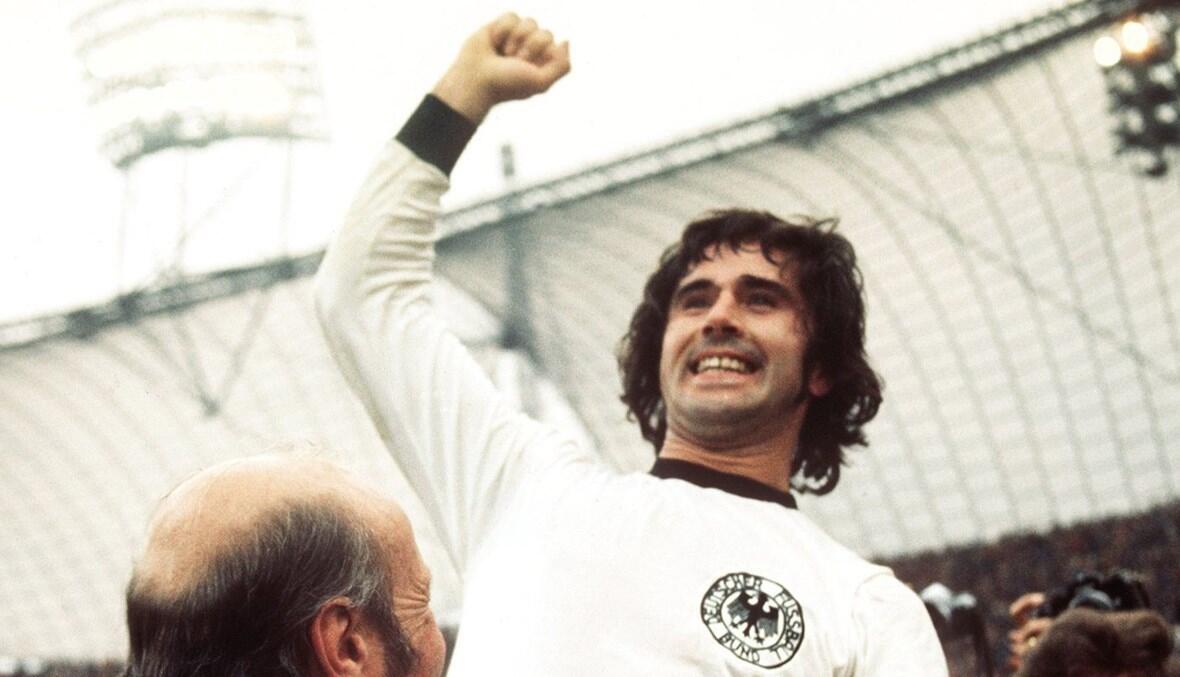 ليفاندوفسكي يستذكر غيرد مولر | البوابة