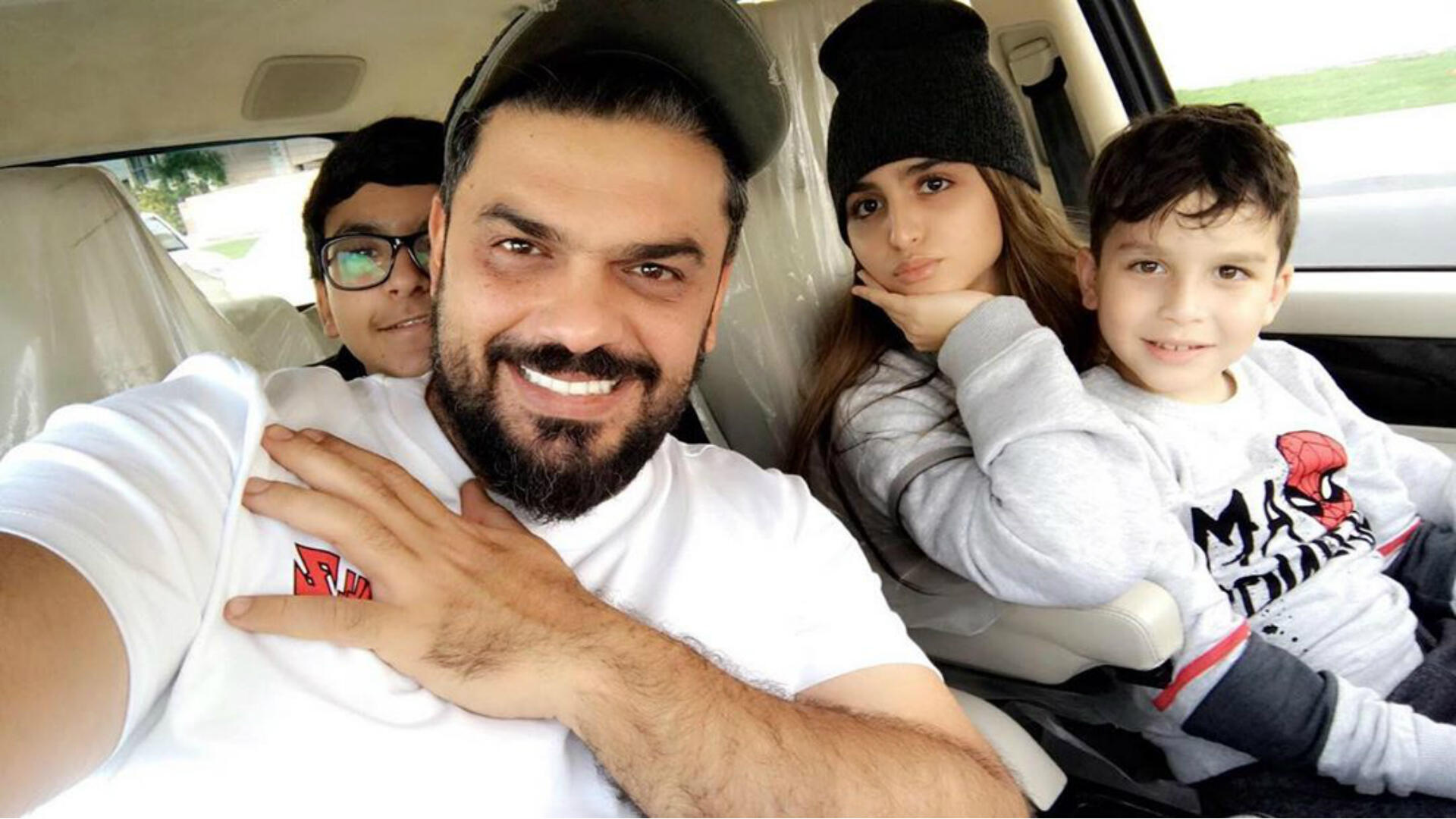 Check The First Photo Of Hala Turk And Her Father After Reconciliation Al Bawaba Hala al turk is a bahraini pop singer, who was born in bahrain, manama in 2002. hala turk and her father