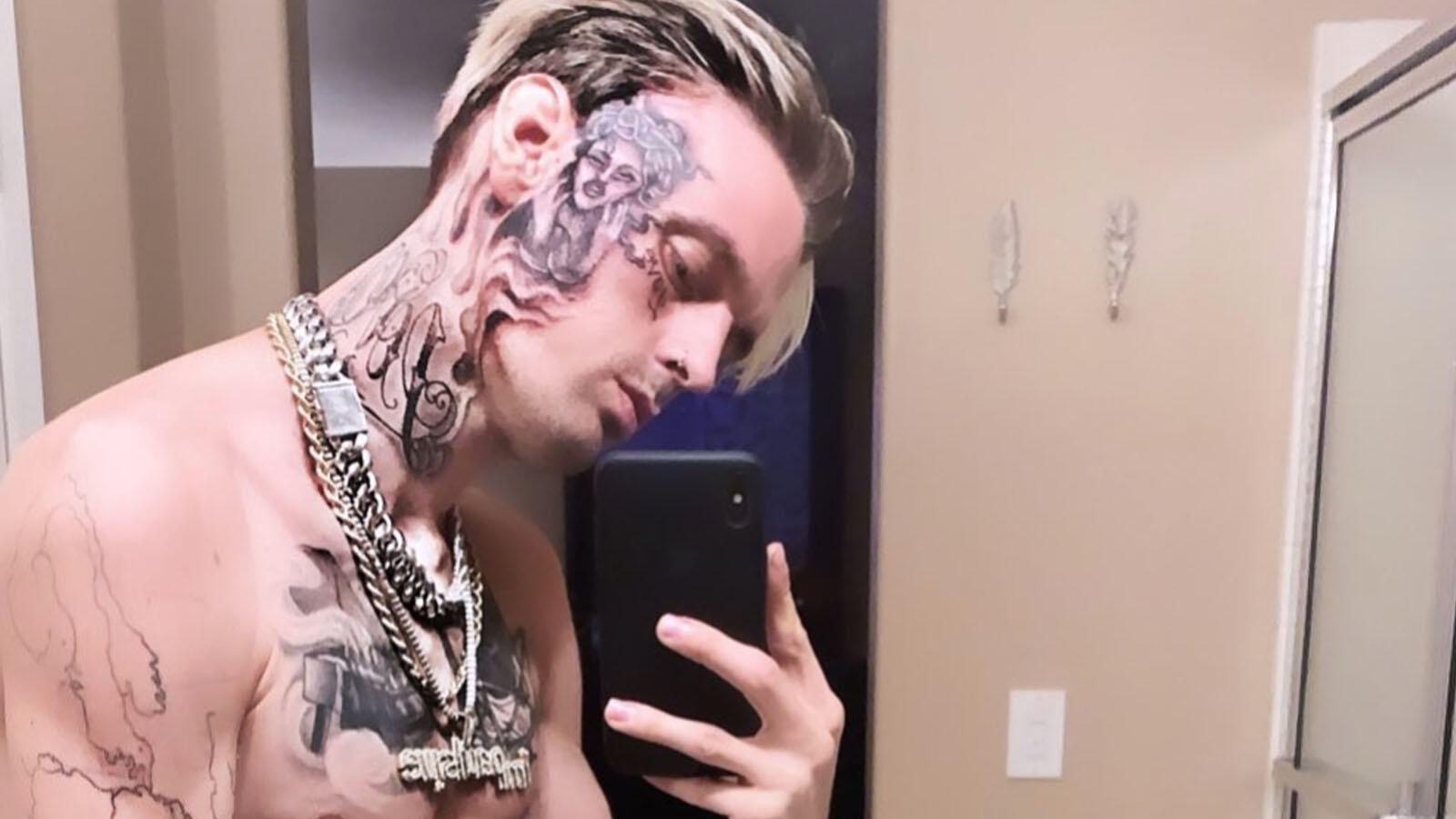 Aaron Carter Shows Off New Face Tattoo Al Bawaba