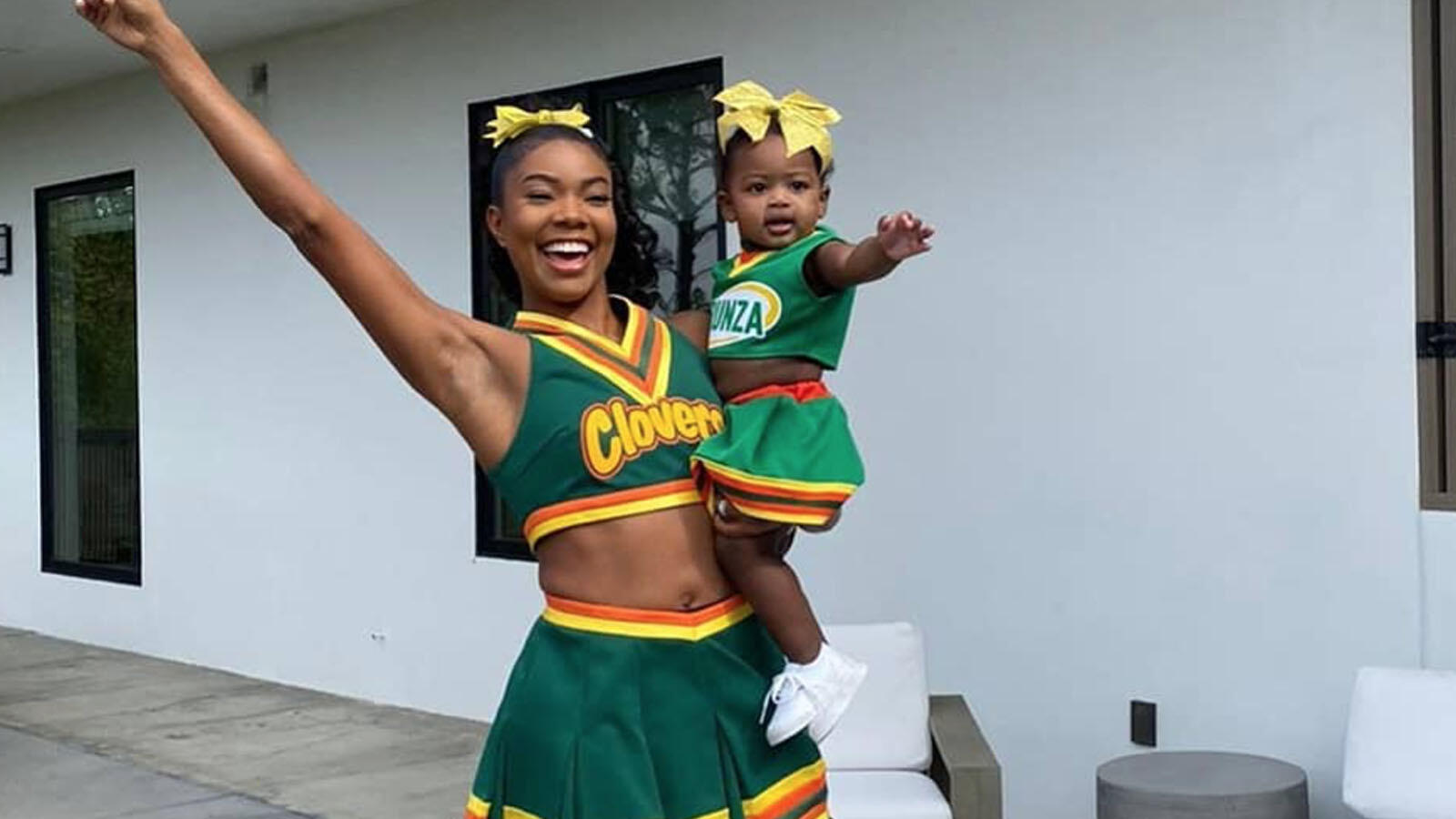 Gabrielle Union Brings It On With Matching Cheerleader Costumes With Her Daughter Al Bawaba Gabrielle Union Brings It On With Matching Cheerleader Costumes With Her Daughter Al Bawaba