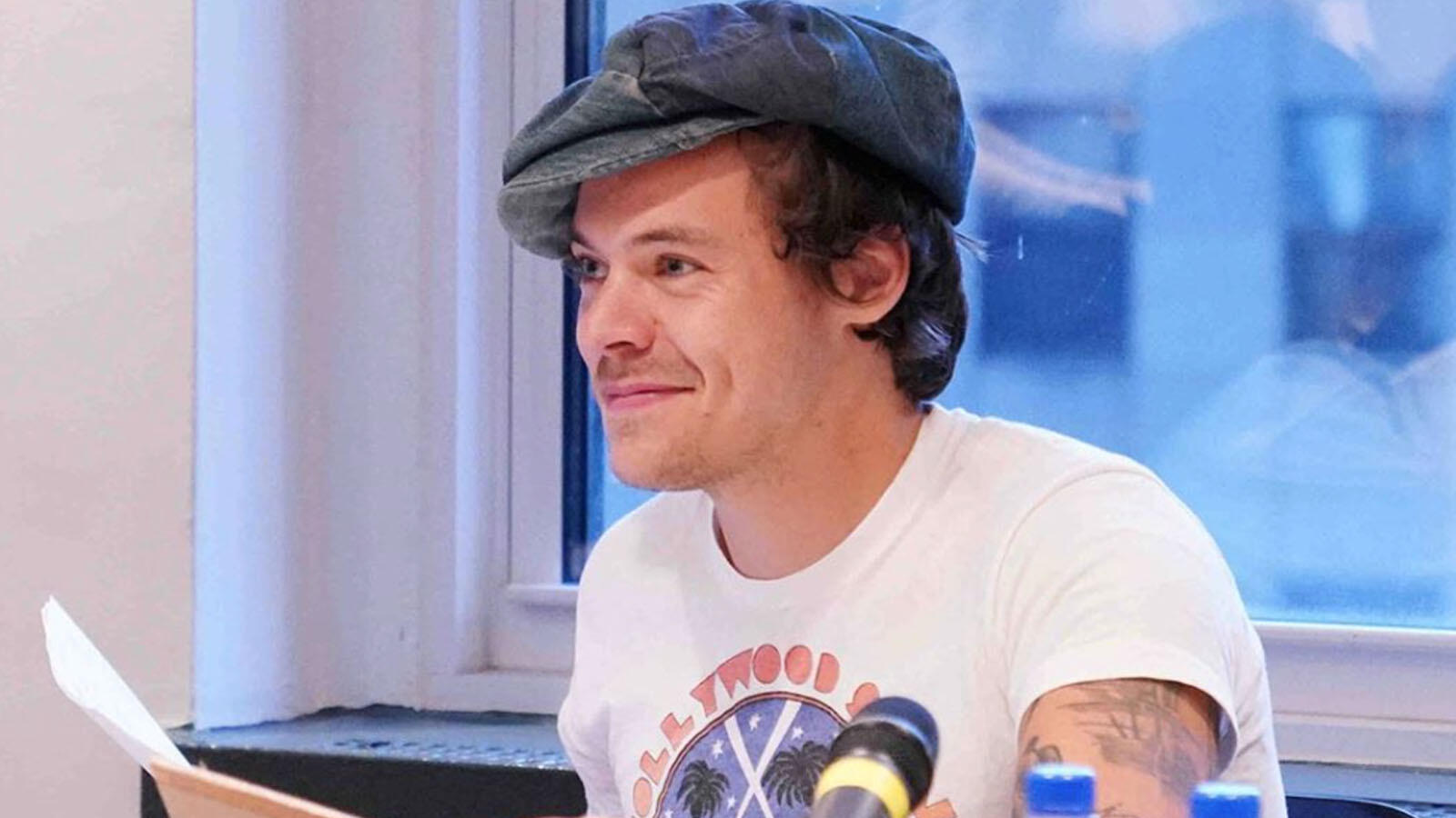 Harry Styles to Host And Perform on SNL 