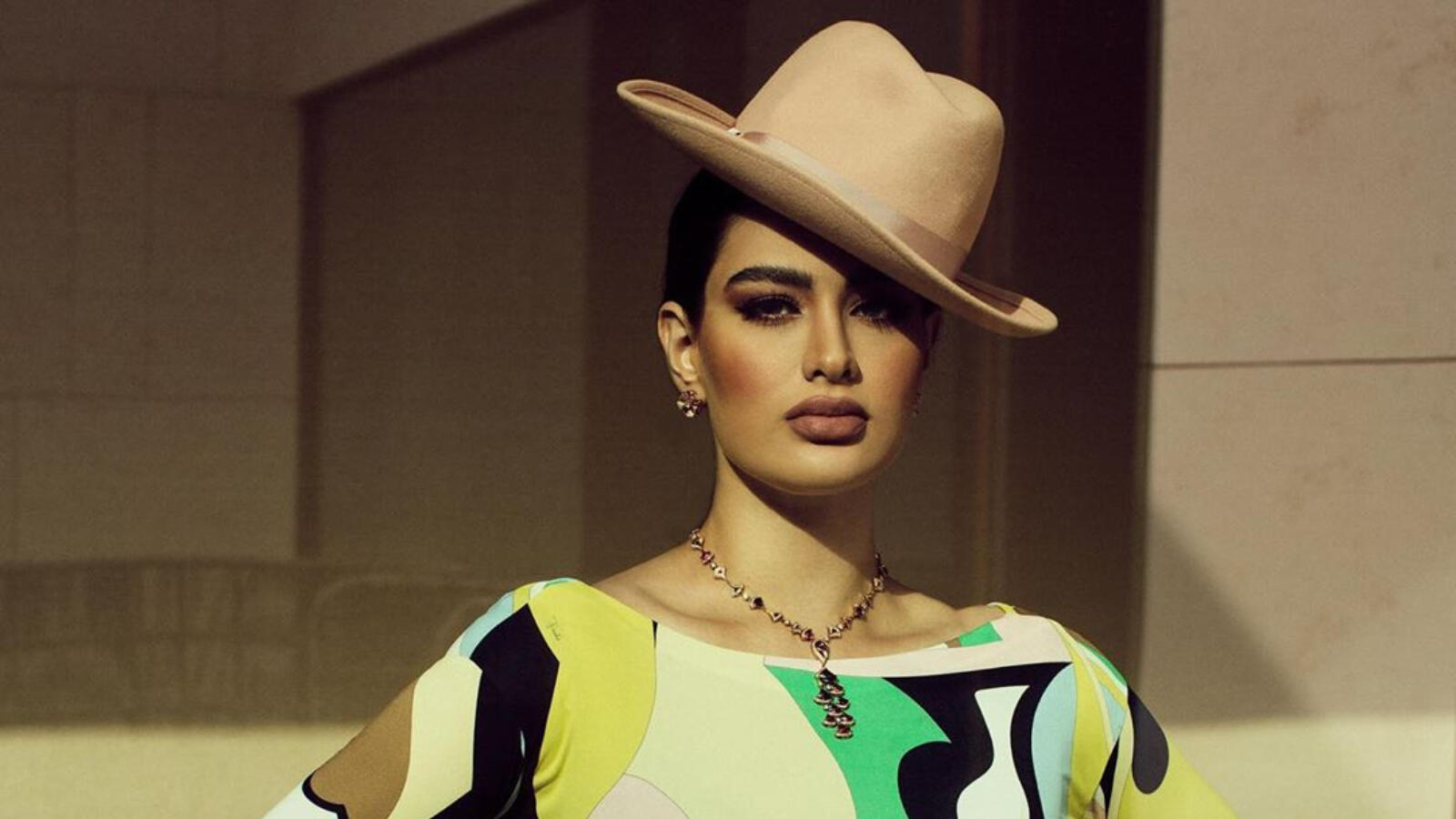 So That S Him Rawan Bin Hussain Reveals Her Husband S Face For The First Time Al Bawaba