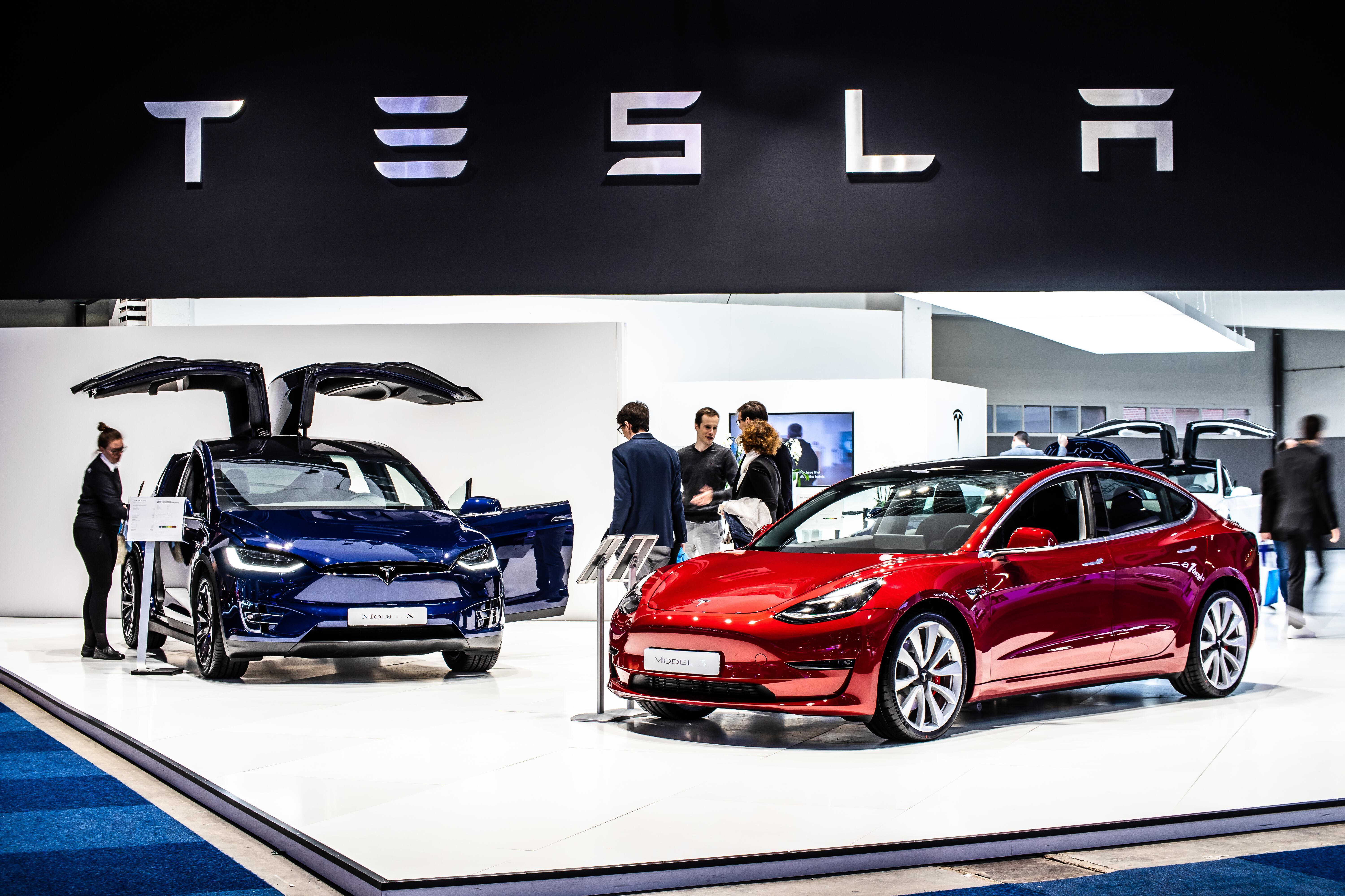 Are People Buying Tesla Cars For The Environment Or For The Social Image They Reflect Al Bawaba