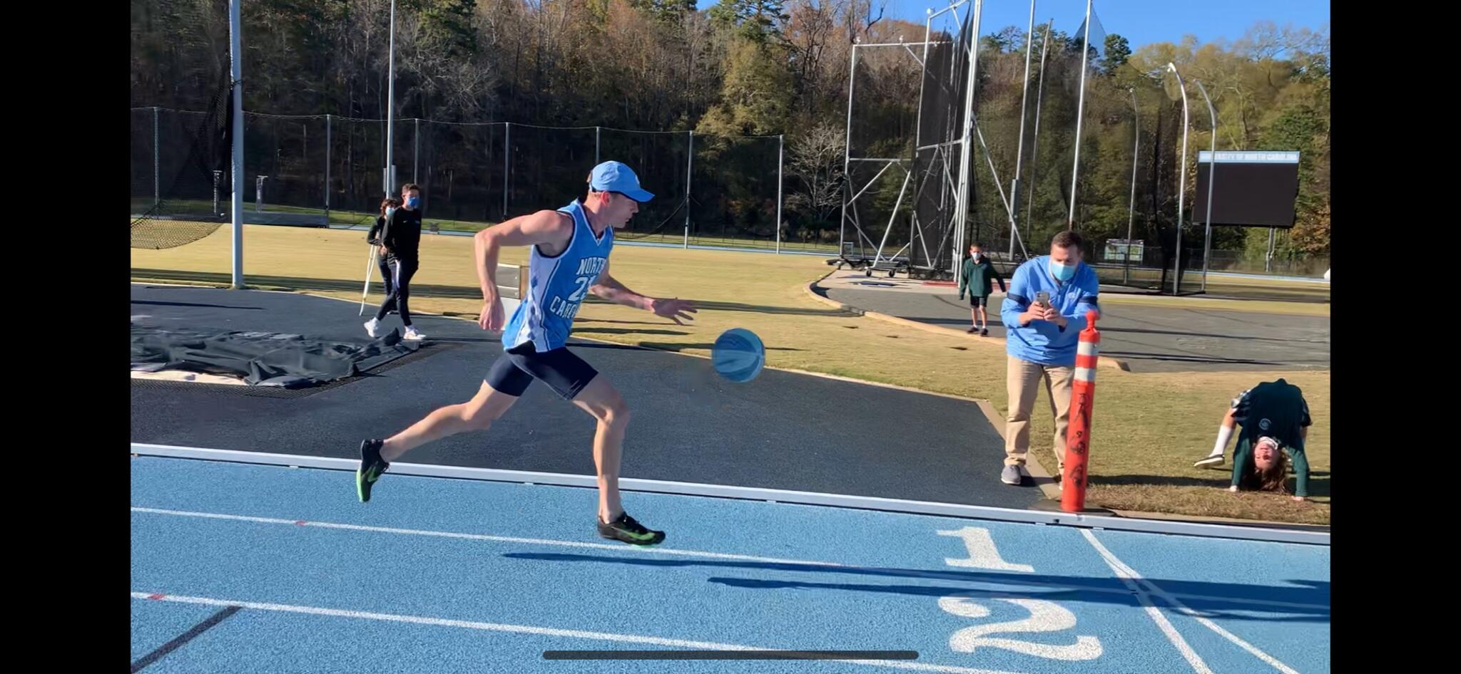 Man Dribbling Basketball For 1Mile Breaks World Record Al Bawaba