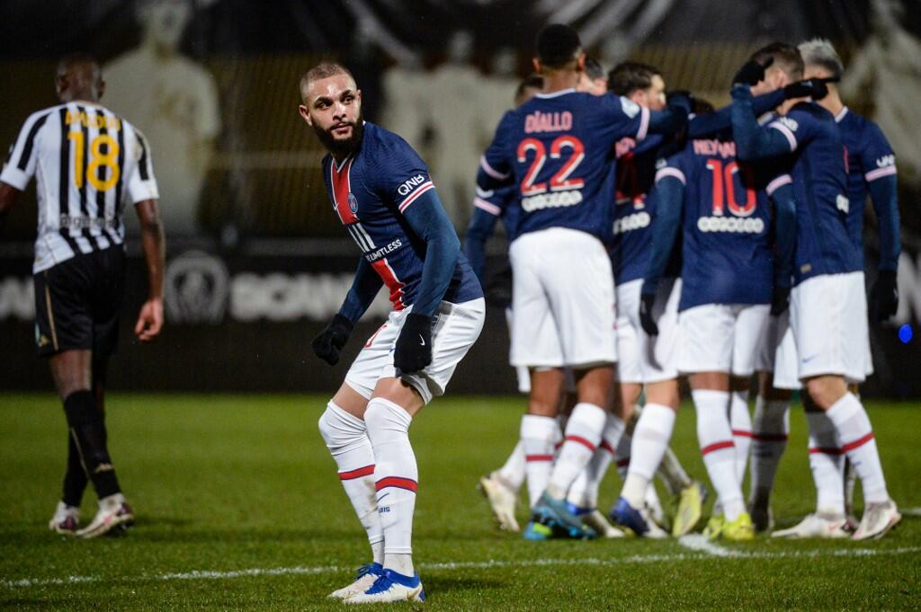 باريس سان جيرمان يهزم آنجيه ويعتلي صدارة الدوري الفرنسي ...