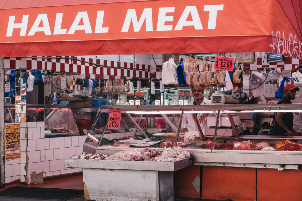 Muslims Slam France's Decision to Ban Halal Slaughter Al Bawaba