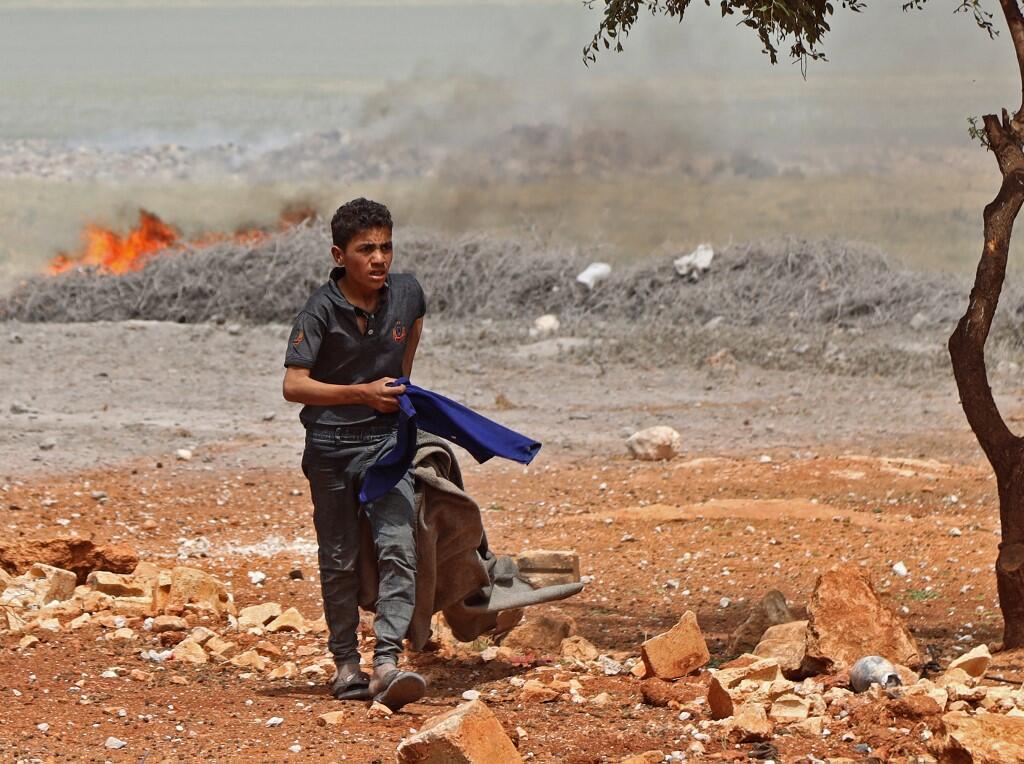 Israeli Continues to Air Strike Syrian Targets | Al Bawaba