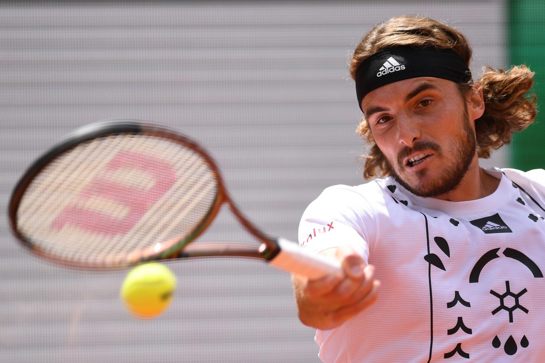 Tsitsipas Says Kyrgios is 'a Bully 