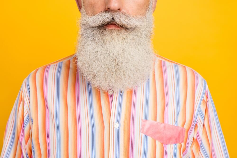 Man Who Kept His Beard For 21 Years, Finally Shaves it Al Bawaba