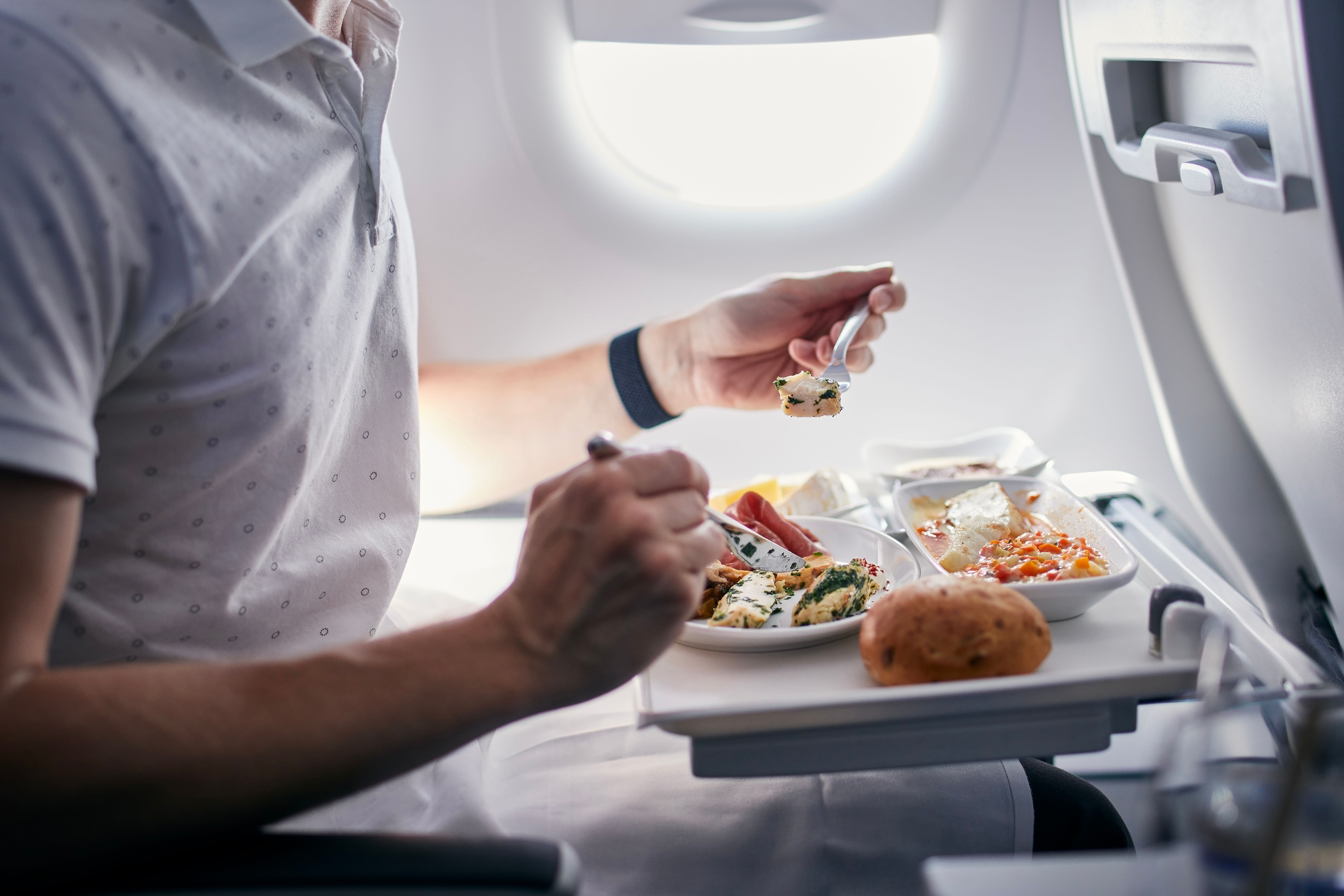 What happens to leftover food in airplanes? Al Bawaba