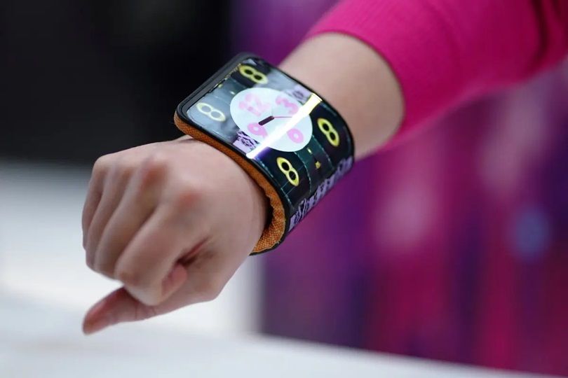Motorola's vision of future Wearable phones on wrists Al Bawaba