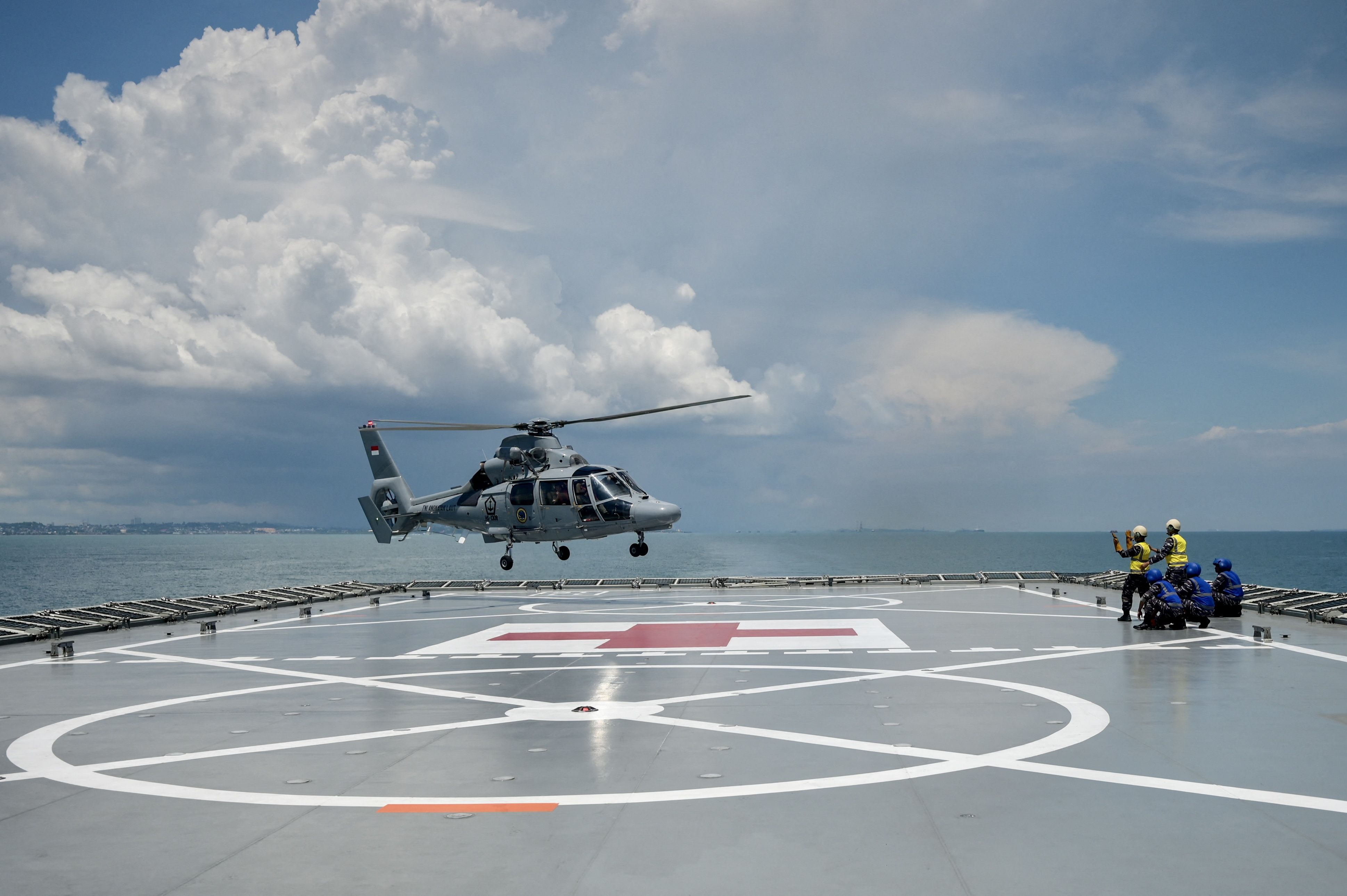 10 killed following tragic helicopter collision in Malaysia | Al Bawaba