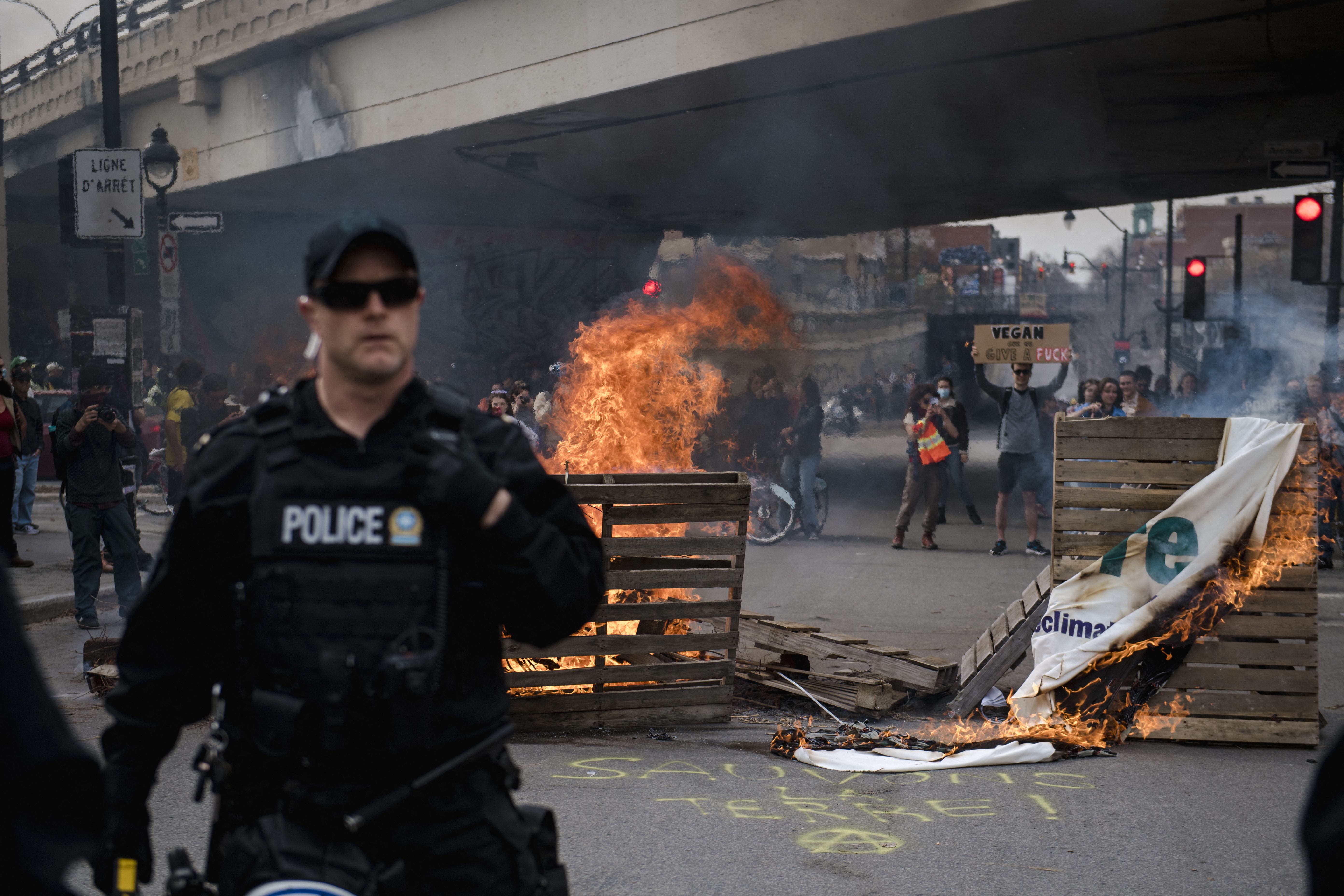 Dynamic Spvm Cracks Down On Montréal-nord Unit Suspected Of Co-ordinated Racist Behaviour Abstract Art Dynamic Spvm Cracks Down On Montréal-nord Unit Suspected Of Co-ordinated Racist Behaviour Abstract Art