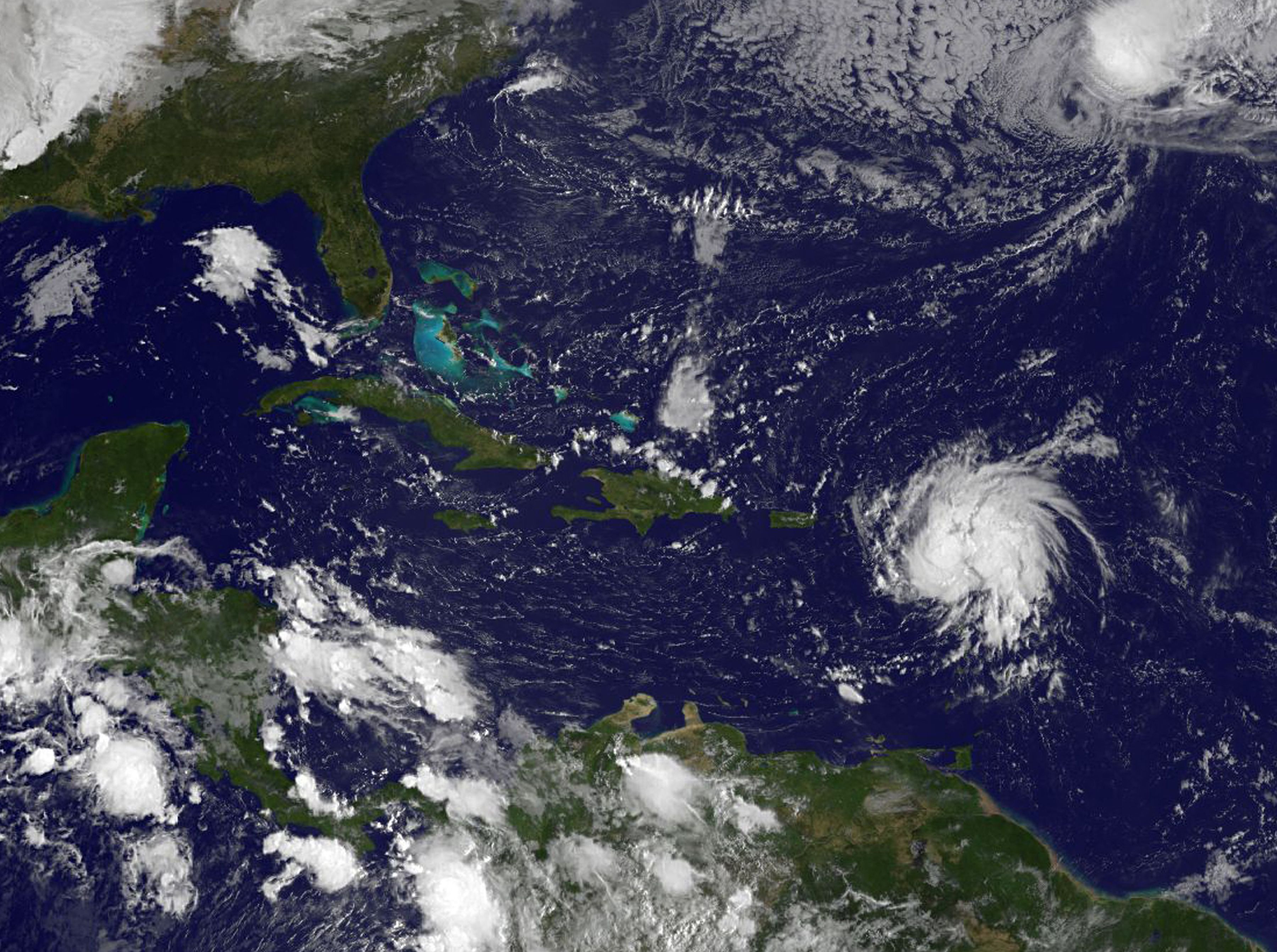 6.5-magnitude earthquake rattles Leeward Islands