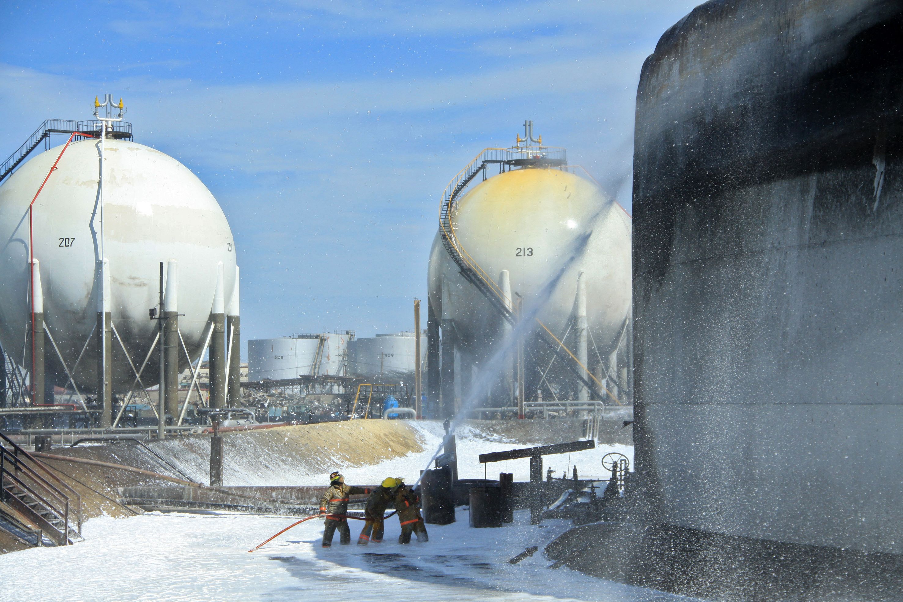 Fire engulfs Venezuela’s Petrocedeno oil upgrader amid rising tensions with U.S.