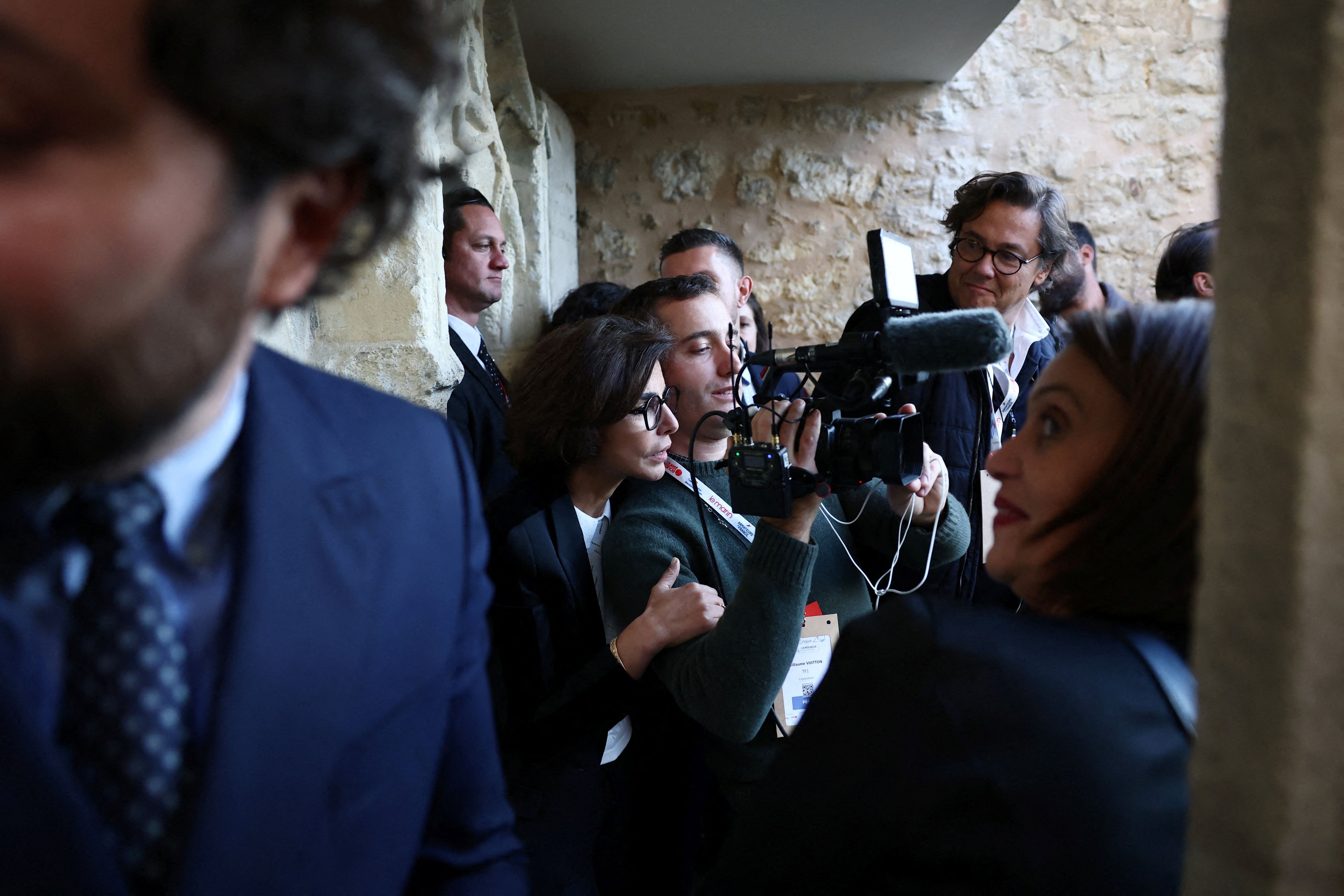 Broadcast disrupted as France Télévisions evacuated over bomb scare