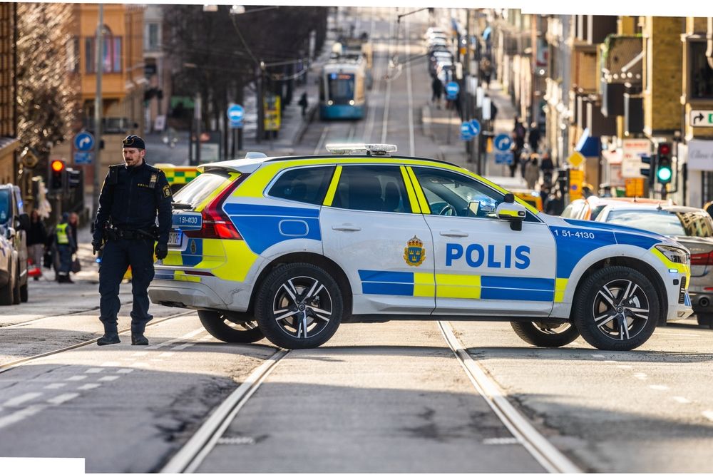 Several feared injured in gun attack at Storo Storsenter in Oslo