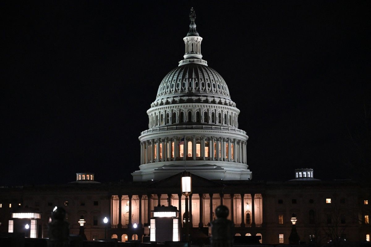 Financial shutdown begins as US congress faces budget deadlock