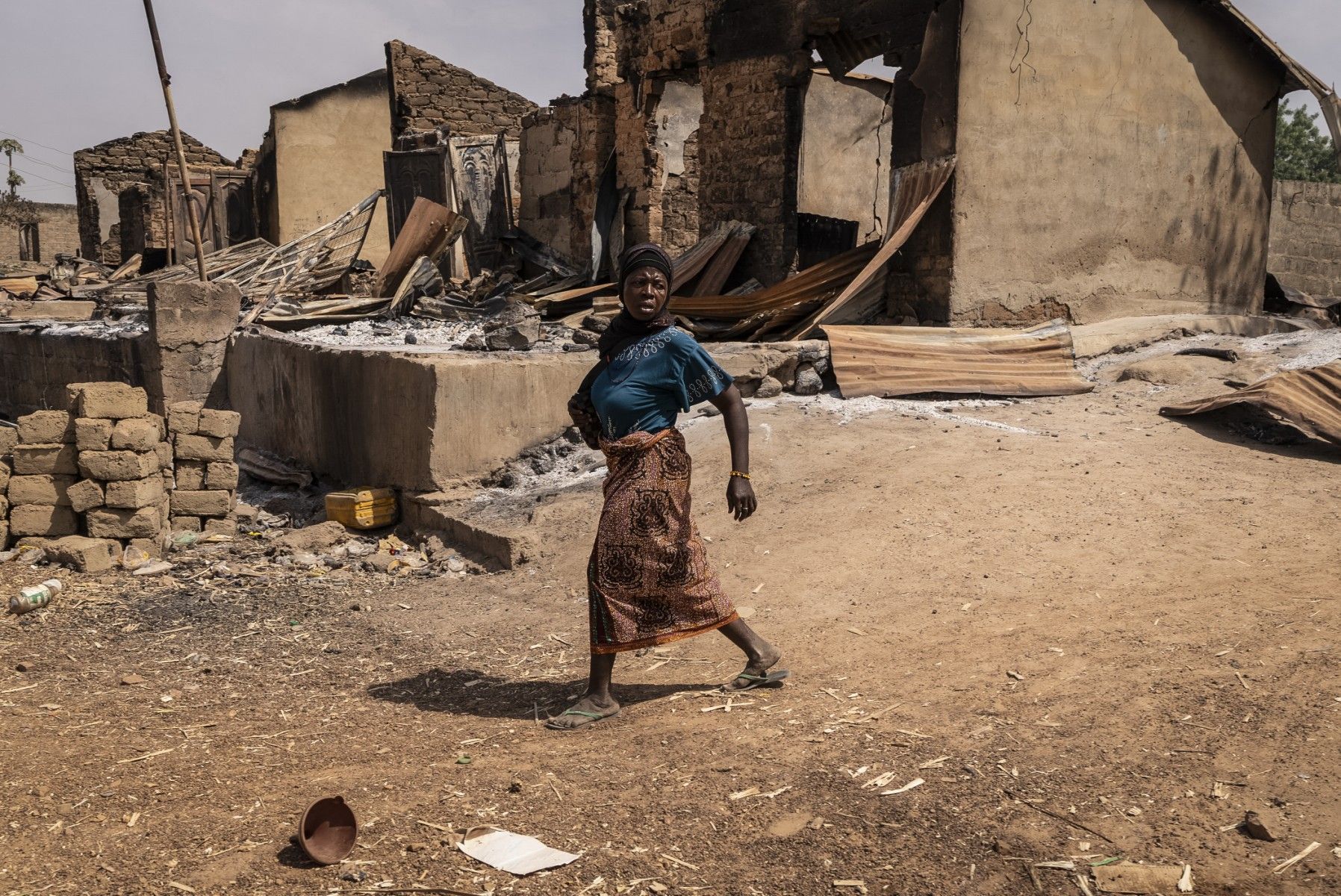 Gunmen kill 25 in twin village attacks in northeast Nigeria