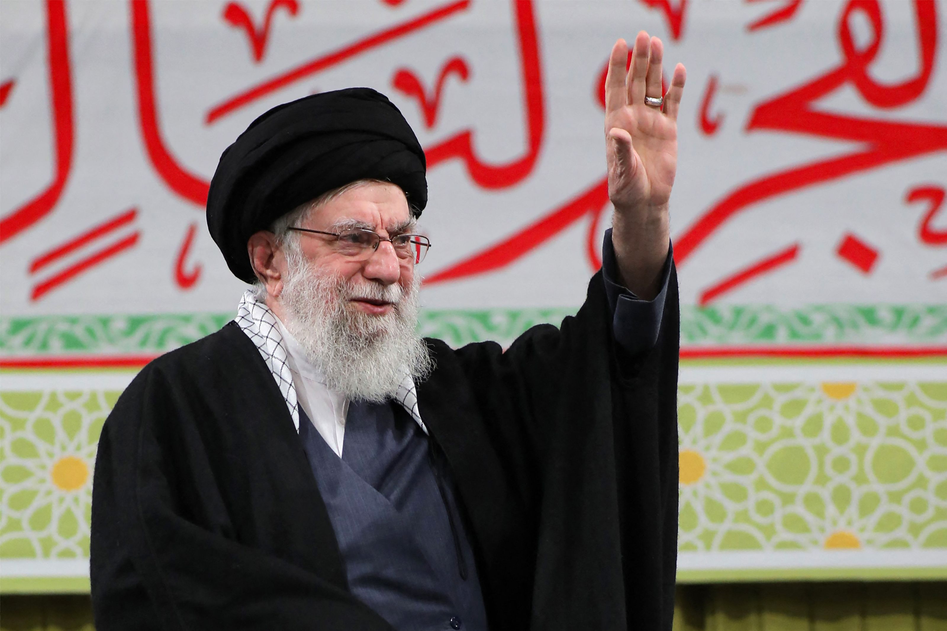 Khamenei: A new war would spread across the Middle East